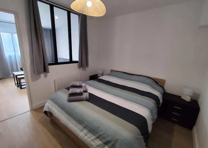 Le Sable Fin, Proche Mer, Calme Et Détente